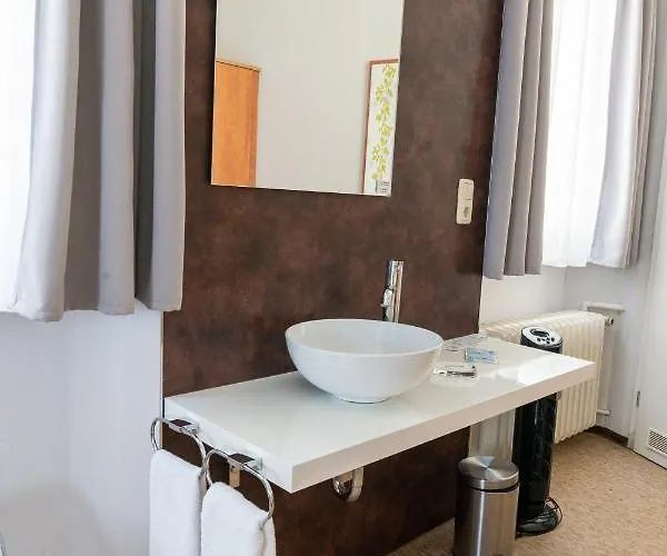 Krone Ruedesheim Hotel 2*